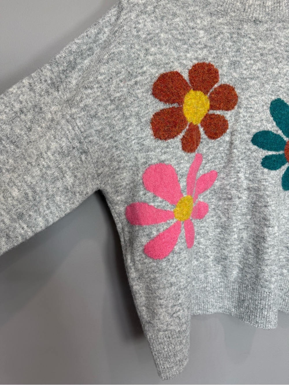 Natural Life Floral Sweater Gray Soft Knit Oversized Cozy Daisy Size Medium - Picture 3 of 6